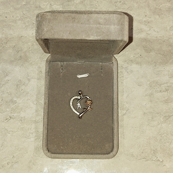 VINTAGE STERLING SILVER INITIAL "A" LOVE HEART PENDANT WITH 14K GOLD ROSE .925 - Picture 2 of 9